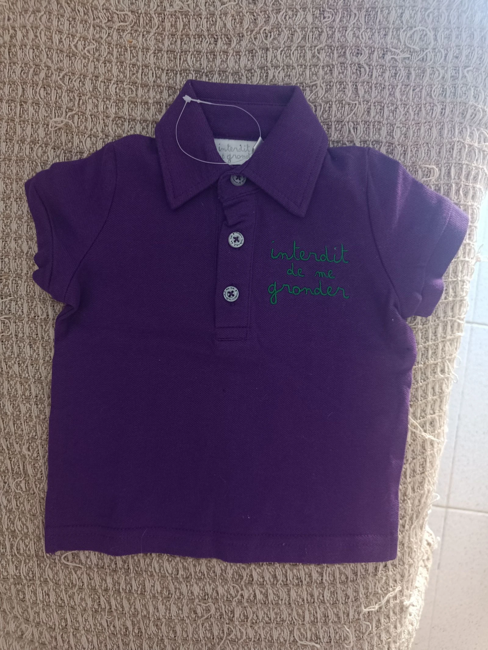 💜 POLO DE BEBÉ MORADO DE ALGODÓN - INTERDIT DE ME GRONDER (6 MESES) 💜